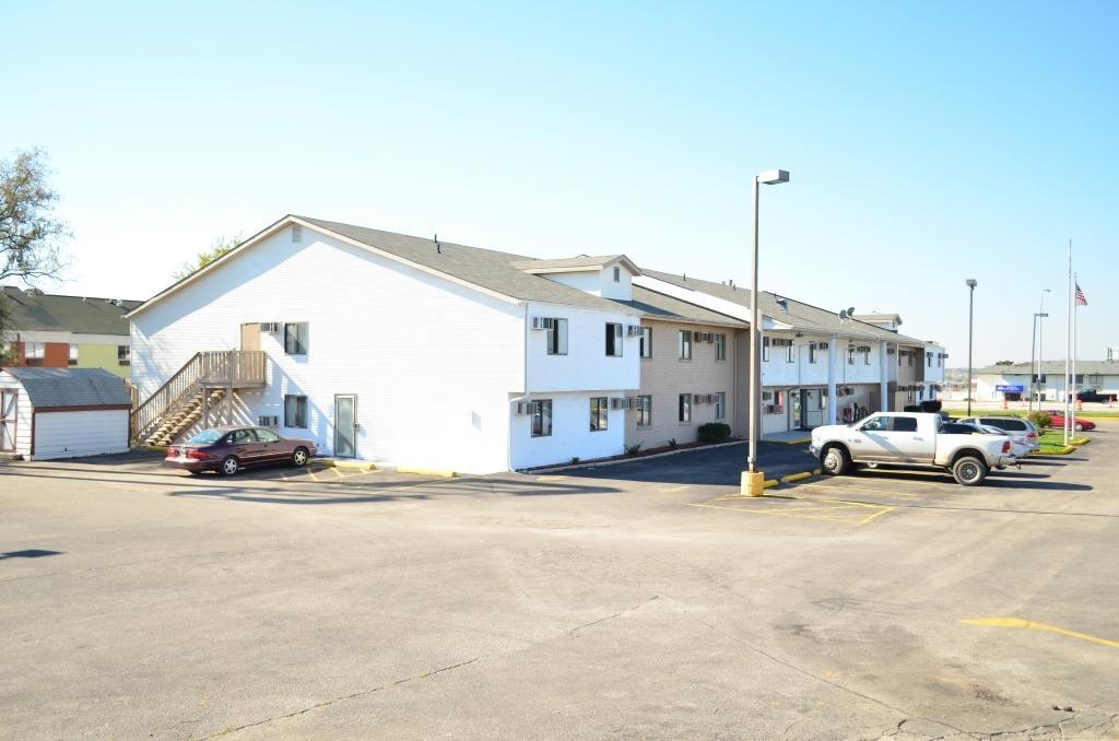Luxury Inn & Suites Lincoln Dış mekan fotoğraf