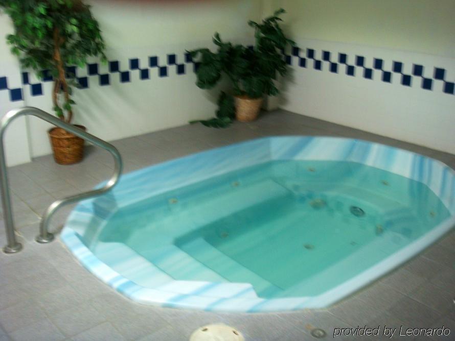 Luxury Inn & Suites Lincoln Konforlar fotoğraf