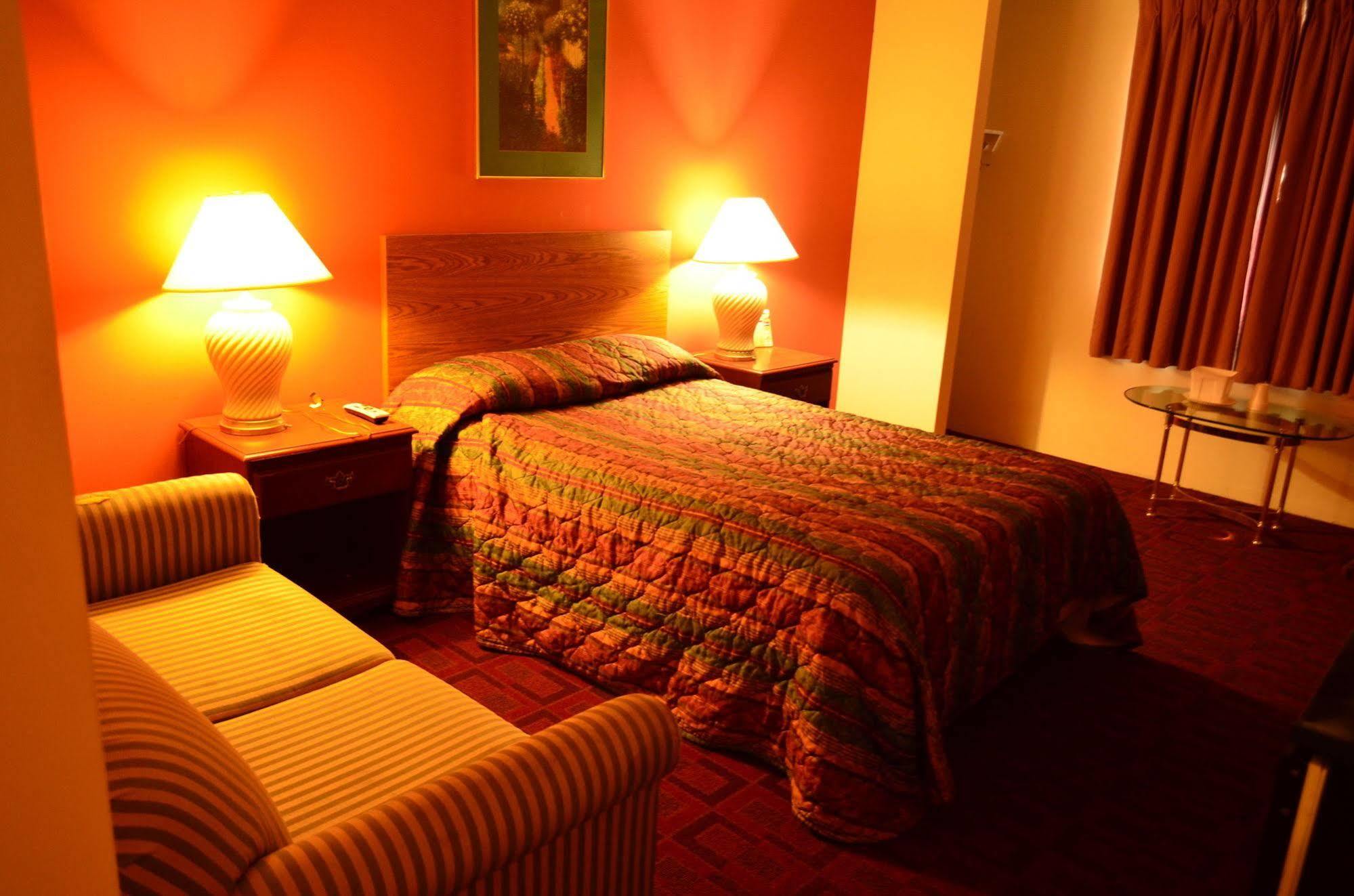 Luxury Inn & Suites Lincoln Dış mekan fotoğraf