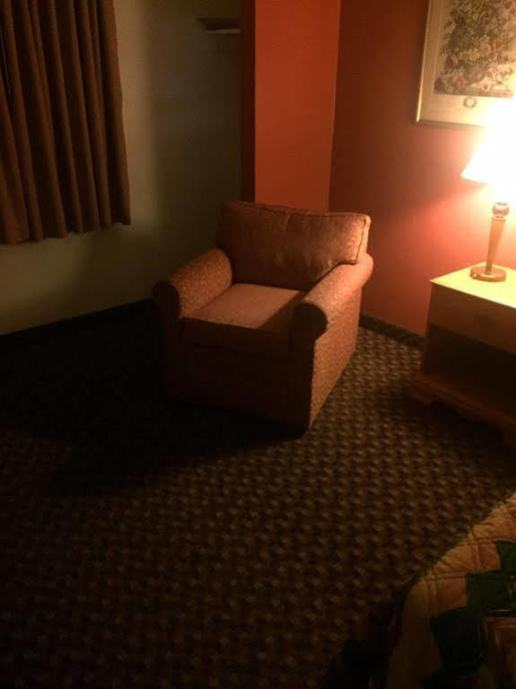Luxury Inn & Suites Lincoln Dış mekan fotoğraf